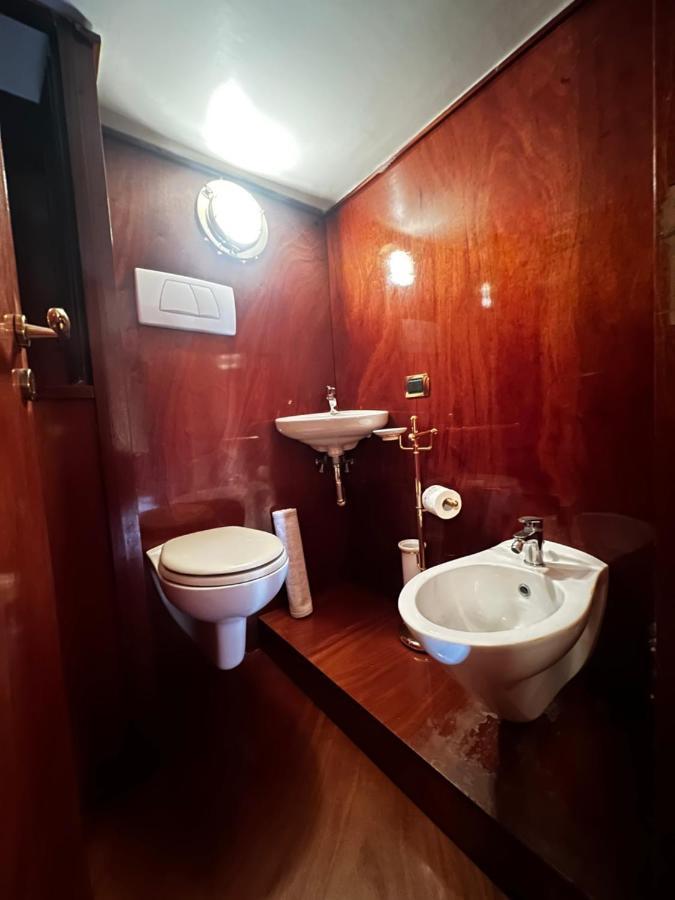 דירות נאפולי Residenza Borgo Marinaro מראה חיצוני תמונה