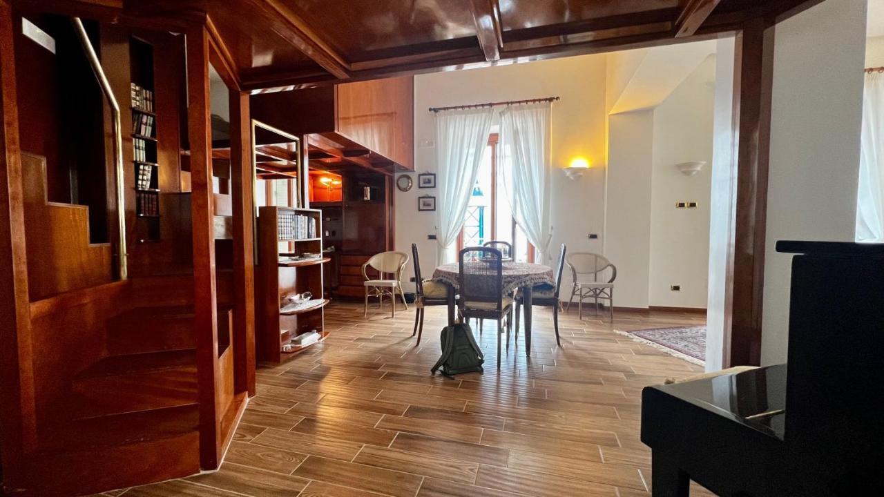 דירות נאפולי Residenza Borgo Marinaro מראה חיצוני תמונה